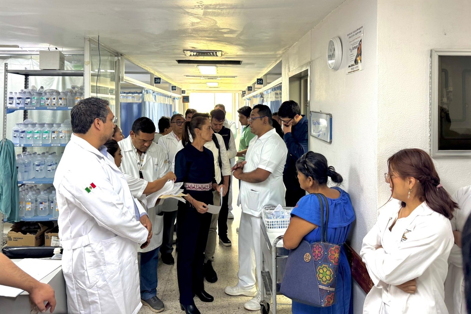 «Se atiende a todos»: Presidenta Claudia Sheinbaum visita a lesionados por accidente del Tren Interoceánico
