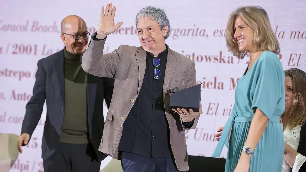 El escritor mexicano David Toscana gana el Premio Alfaguara de novela 2026